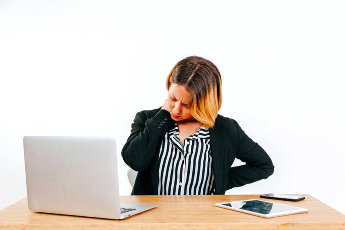 Top 5 Tips To Avoid Neck Pain At Work